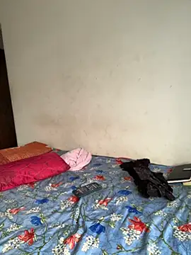 Sexy_Horny_Couple naked strip on cam for live sex video chat