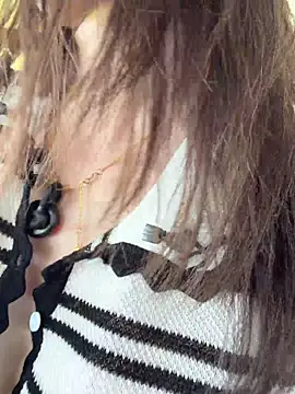UL11 naked strip on cam for live sex video chat