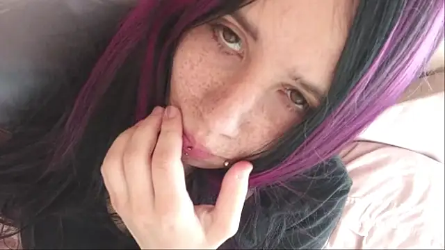 IronicBuckle naked strip on cam for live sex video chat