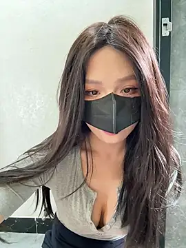 Lakuku_xx naked strip on cam for live sex video chat
