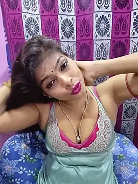 SUZY_QUEEN01 naked strip on cam for live sex video chat